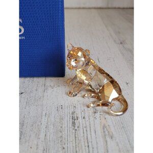 Swarovski tiger Cub sitting 1016678 crystal home decor figure‎ collectible